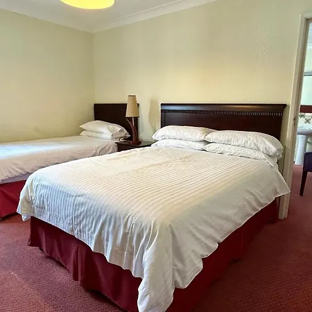 Regent Court - Seafront, Sandown, Isle Of Wight - Ferry Ticket From 89 Pounds For A Car & Passengers Return-2