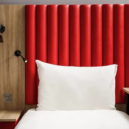 Ibis Styles London Ealing-3