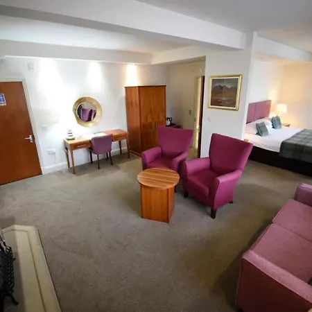 The Royal Hotel-2