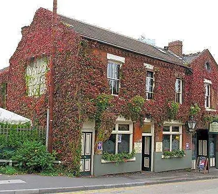Lyndon House-3