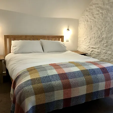 Lucy'S Tearoom B&B-3