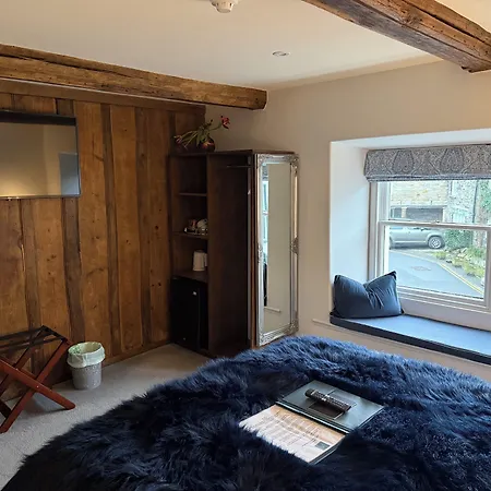 Coffee & Stays At Cartmel Square-2