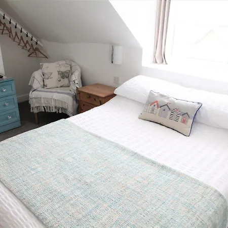 Summer Breeze Guest House-3