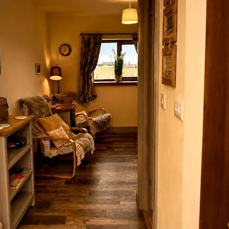 Norfolk Farm Stays By Beach Dog Friendly-3