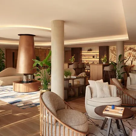 The Botree London, Curio Collection By Hilton-3