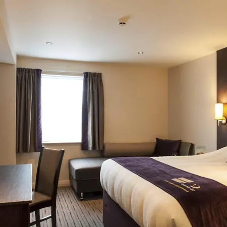 Premier Inn London Elstree / Borehamwood-2