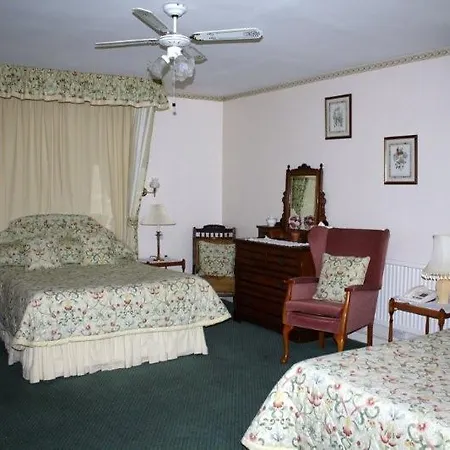 Lantern Lodge-2