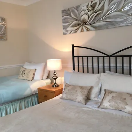 CARIS Guest House-3