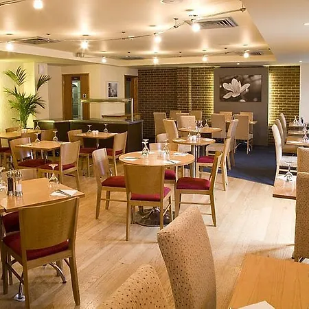 Premier Inn London Elstree / Borehamwood-3