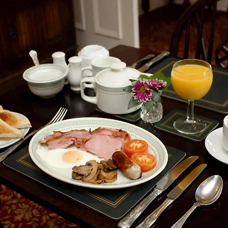 Victoria Lodge Guest House-2