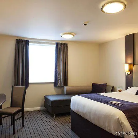 Premier Inn Wrexham Town Centre-3