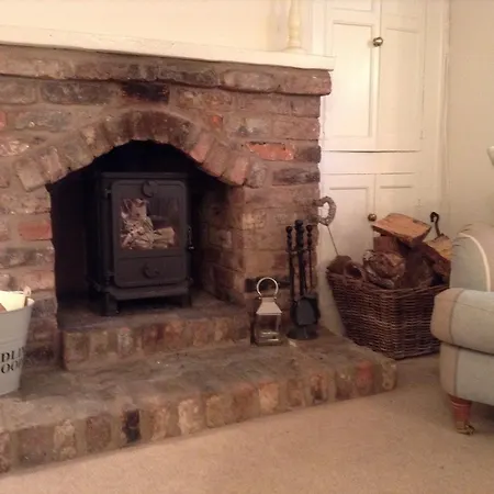 Birtles Farm Bed And Breakfast-3