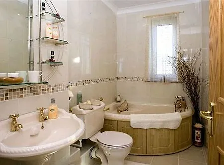 Mounthaven Guest House-2