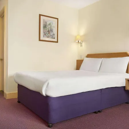 Days Inn By Wyndham Sevenoaks Clacket Lane-2