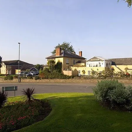Premier Inn Hereford Holmer-2