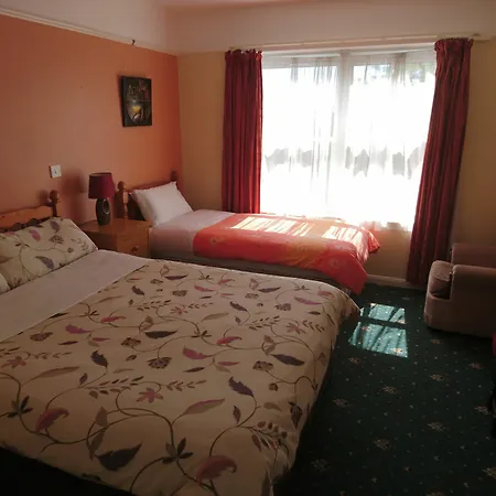Hammonds Park Guest House-2