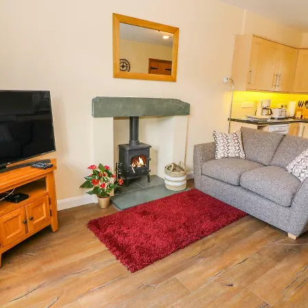 Tilberthwaite Farm Cottage-2