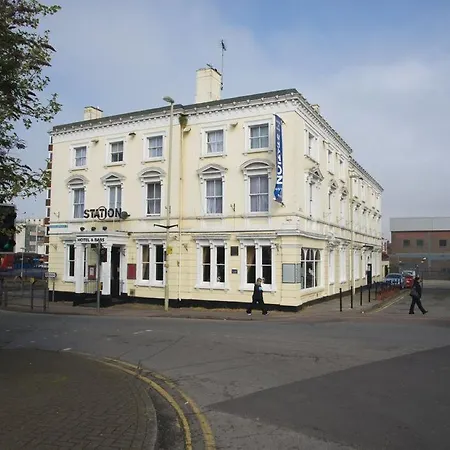 Station Hotel-3