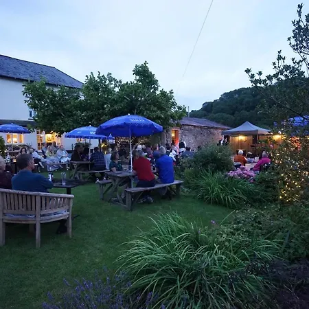 Furzeleigh Mill Inn-2