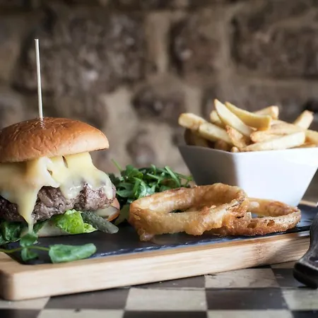 The Deddington Arms-2