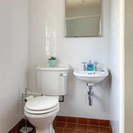 Hollies Farm B&B-2