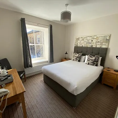 The Three Horseshoes Hotel-3