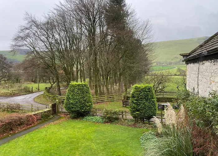 Dunscar Farm Bed & Breakfast