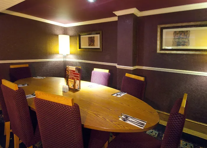 Premier Inn Christchurch / Highcliffe