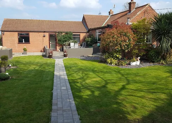 The White Dove Bed And Breakfast With Glamping Newark Showground