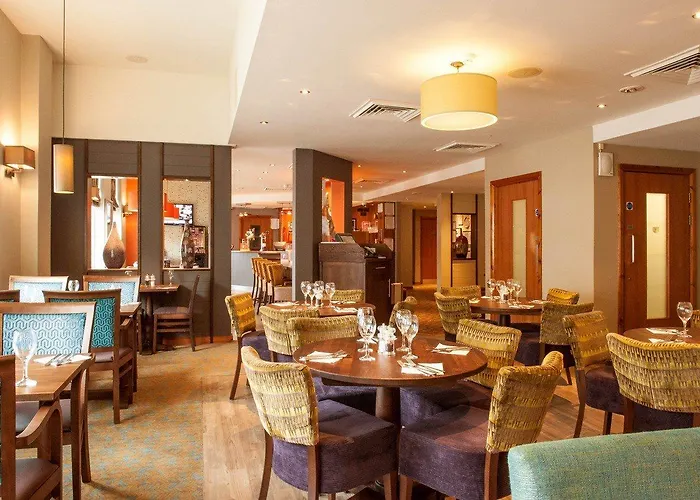 Premier Inn Swansea City Centre