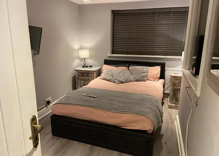 Wisteria Guest House Farnborough 