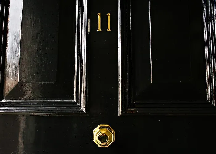 Houndgate Townhouse