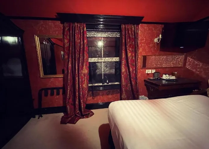 The Nightingale Mansion - Smart Hotel Shanklin