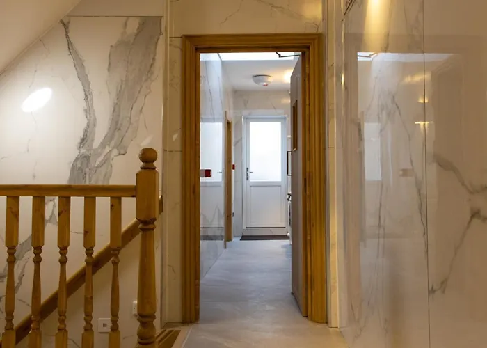 Burren London Hotel