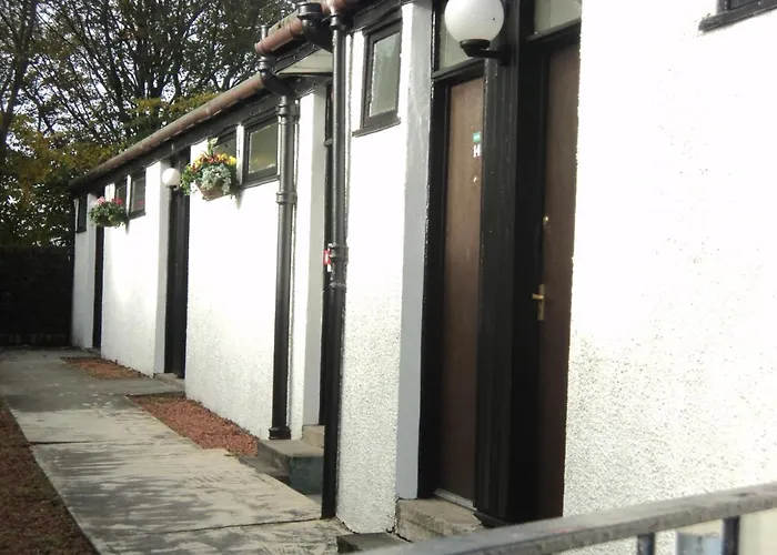 West Park Hotel Chalets Clydebank