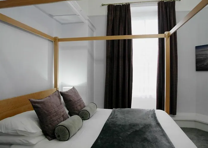 Norton House Hotel Swansea