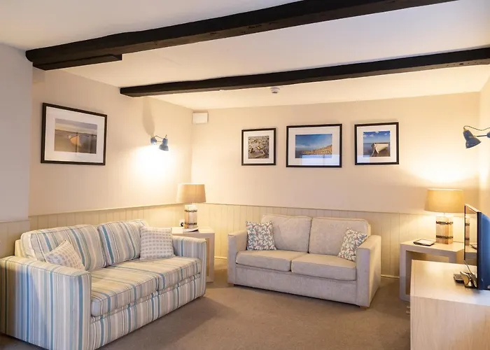 The White Horse Blakeney