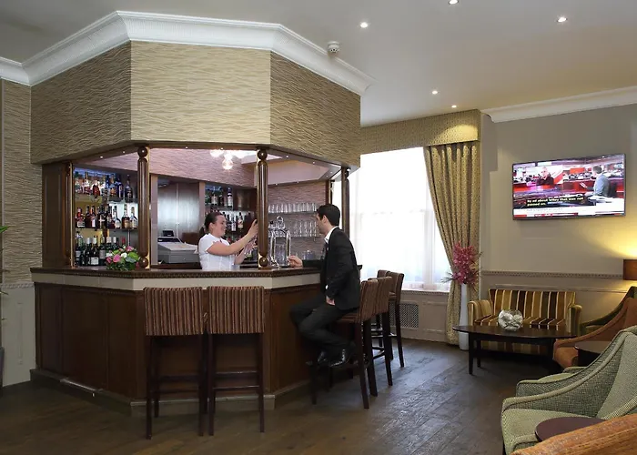 Phoenix Hotel