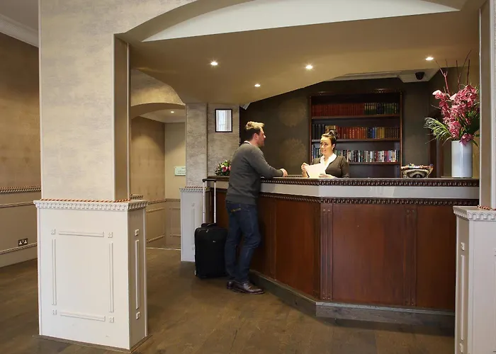 Phoenix Hotel