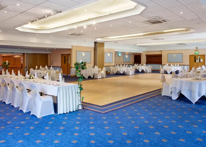 Holiday Inn Newport By Ihg