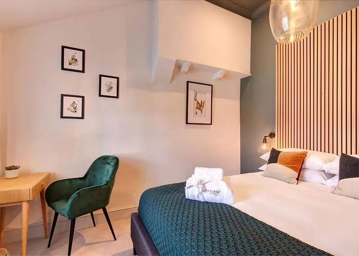 The Railway Hotel By Barefoot Retreats