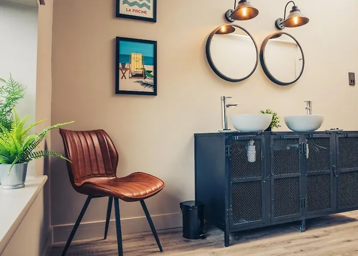 Lawton Street Rooms