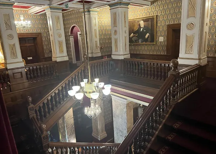 Rossington Hall