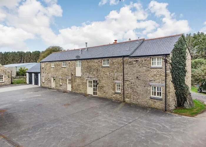Tregoninny Vineyard And Woodland Farmhouse