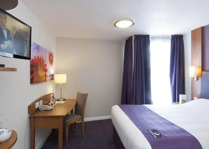 Premier Inn Rugby North - M6 Jct 1