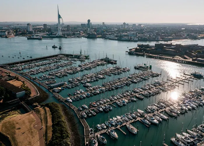 Rooms At Haslar Marina