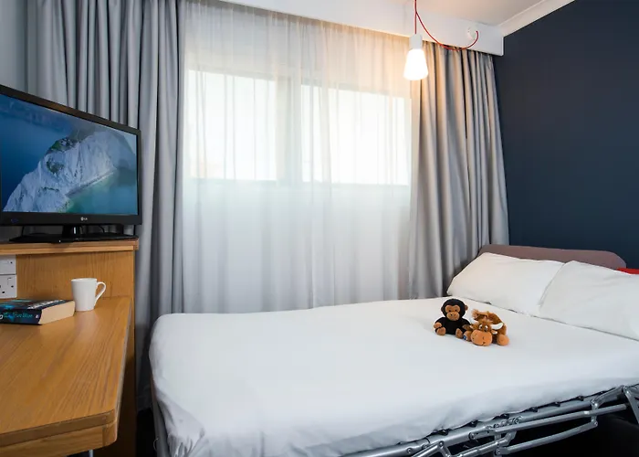 Holiday Inn Express East Midlands Airport By Ihg