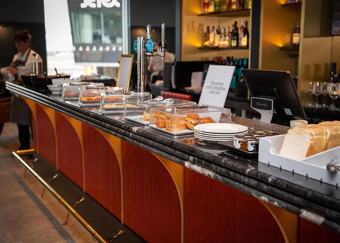The Landing Hotel