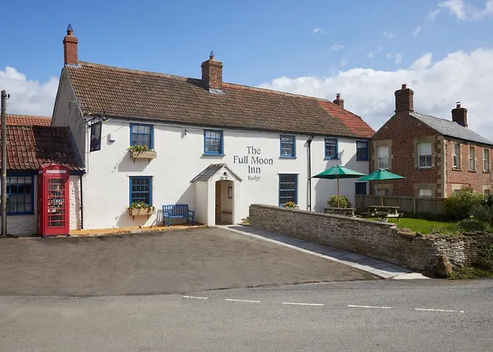 Full Moon Inn Rudge Rode