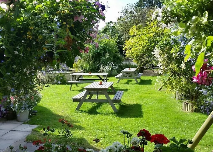 Bolingbroke Arms & Hotel